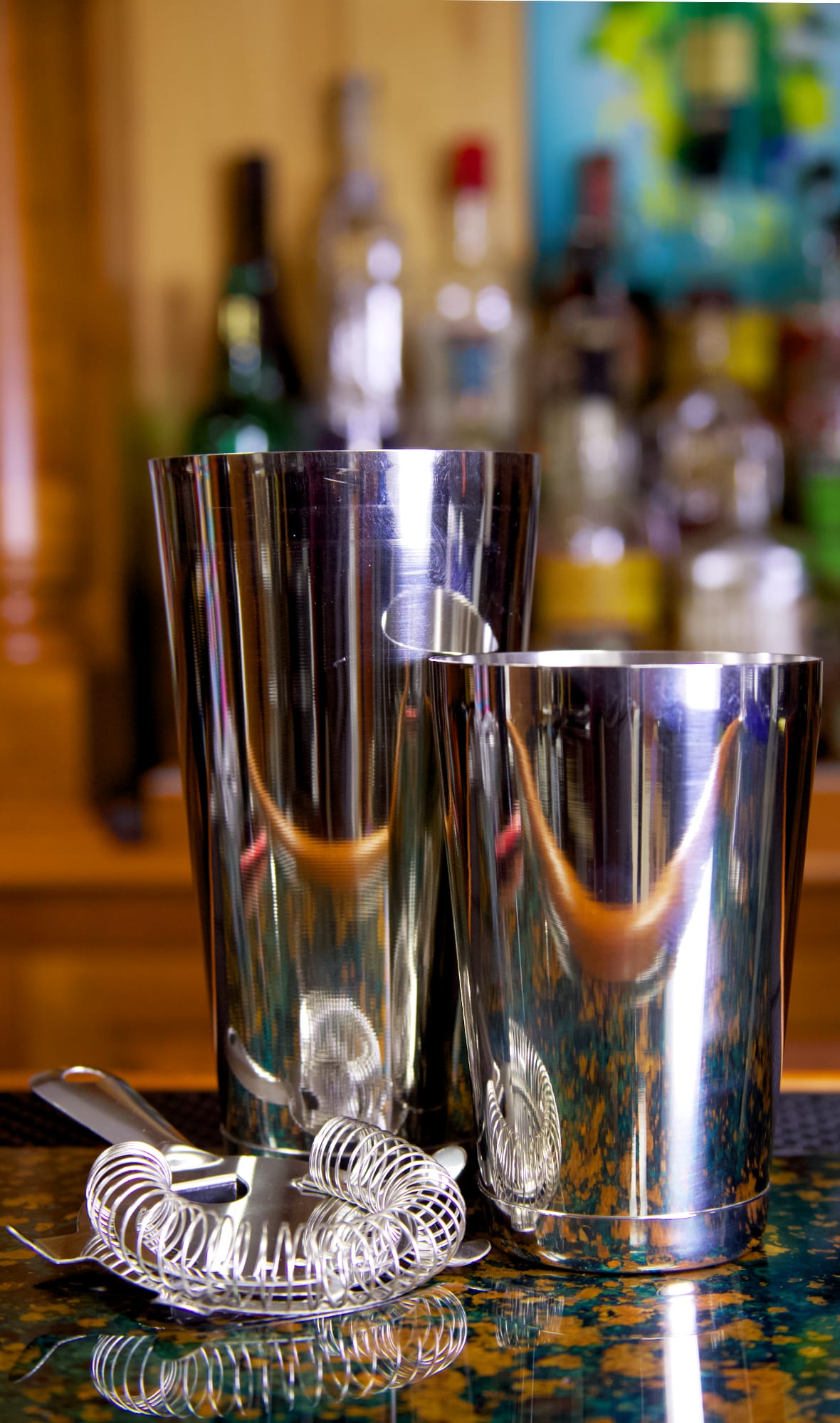 Boston Lot de 19 shakers à cocktail avec support rotatif en acier inoxydable pour bar à la maison et cadeau Noir 